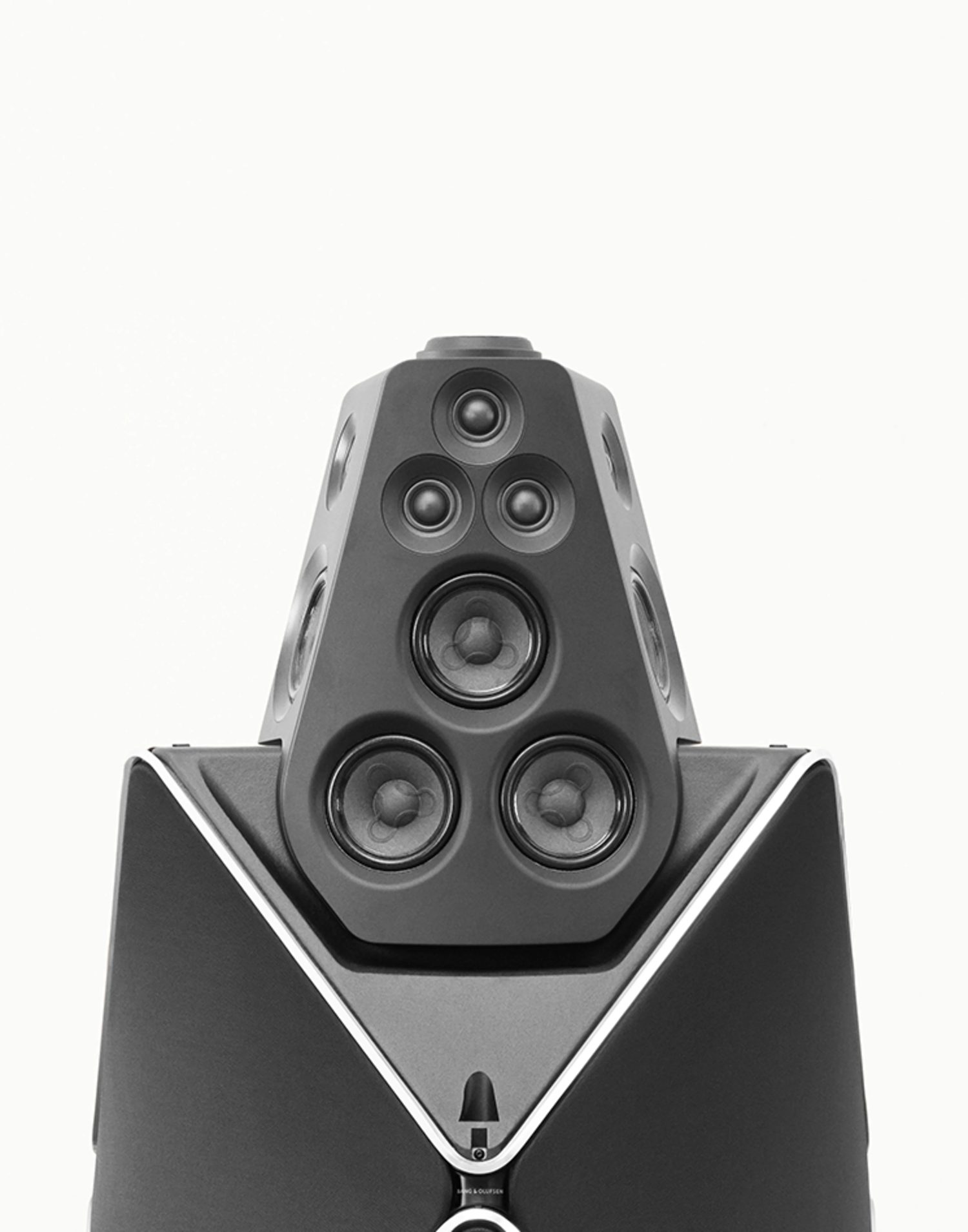 Bang & Olufsen Beolab 90 speaker